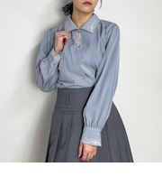 刺繍デザインブラウス