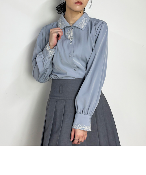 刺繍デザインブラウス
