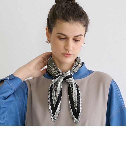 柄プリーツスカーフ