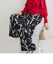 柄プリントパンツ