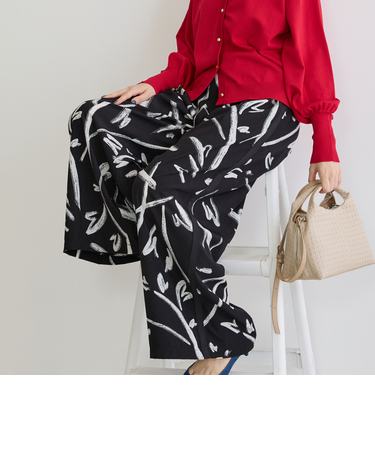 柄プリントパンツ