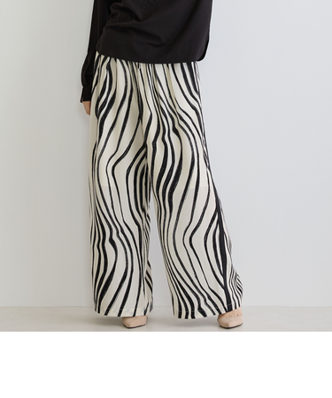 柄プリントパンツ