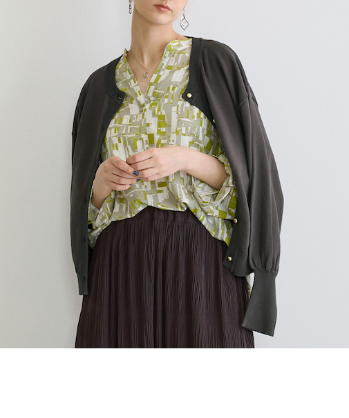 ニットカーディガン