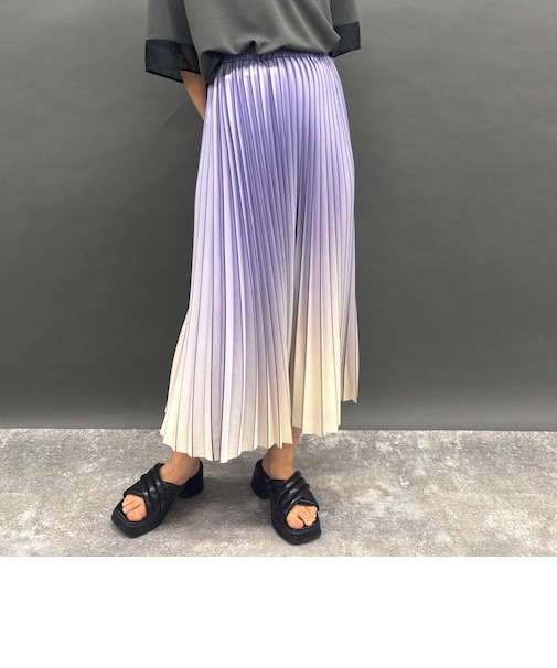 着心地抜群!大人グラデーションプリーツスカート