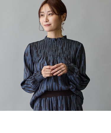 ブロックストライプ柄シャーリングブラウス