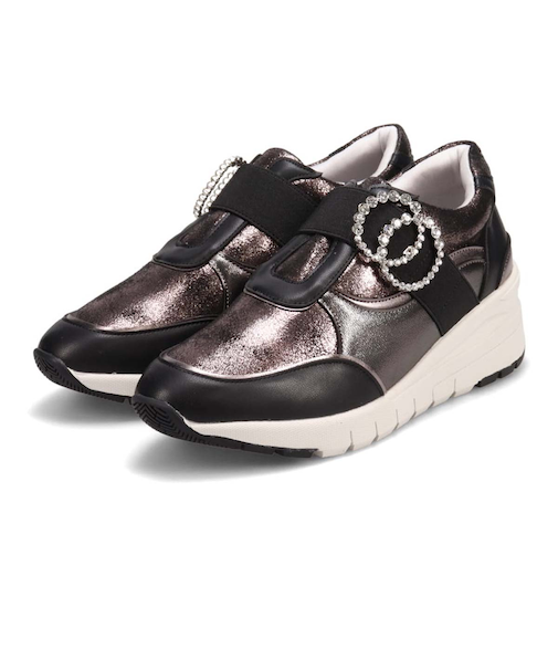 HIROKO KOSHINO FEMME　ラインストーンバックル付き エレガントスニーカー　HRL2025