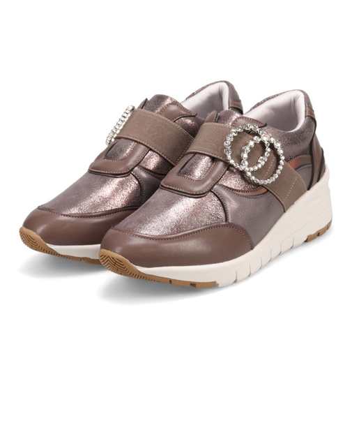 HIROKO KOSHINO FEMME　ラインストーンバックル付き エレガントスニーカー　HRL2025