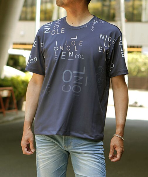 総柄ロゴプリントクルーネックT