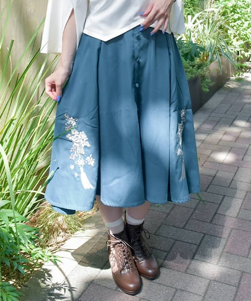 ジャスミン刺繍スカート｜アクシーズファム アウトレットの