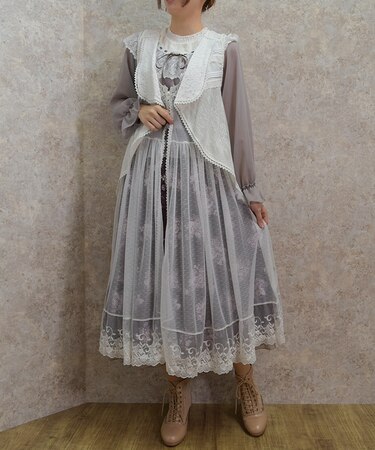 レースベスト×チュールジレ
