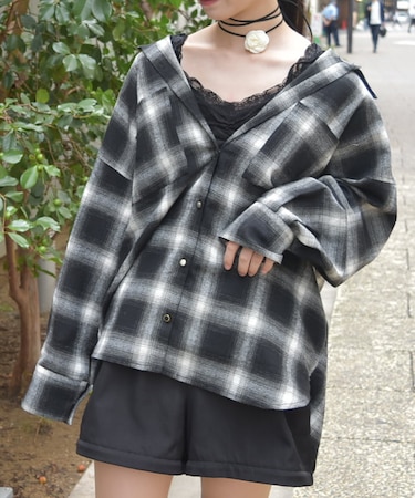 チェック柄ロングシャツ