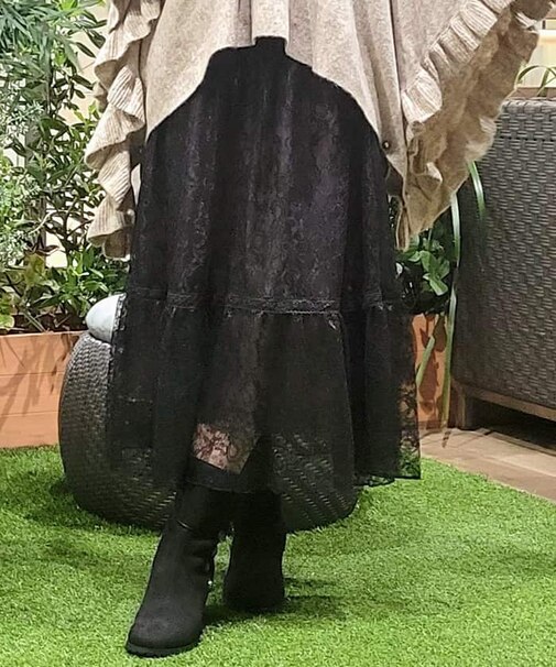 レーススカート