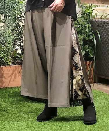 スカーフ柄切替ワイドパンツ
