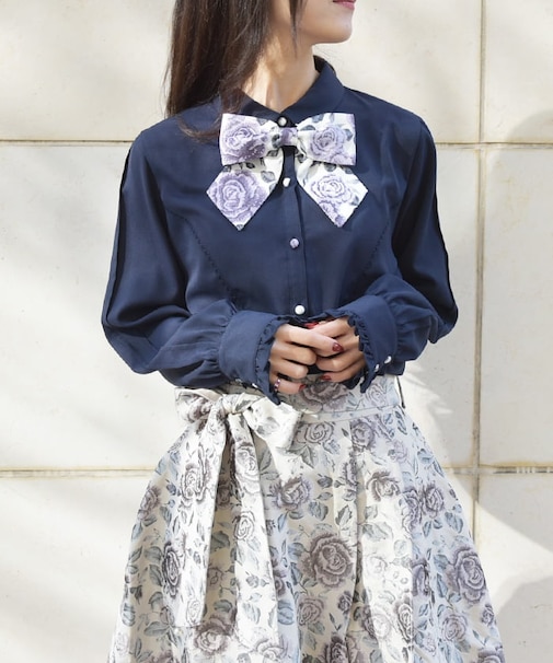 ジャカードリボン付ブラウス