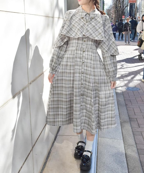 ケープ風フリルＯＰ