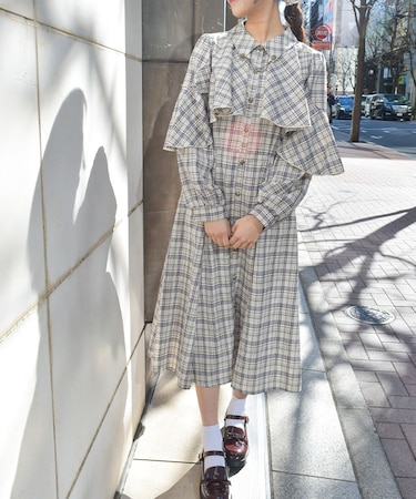 ケープ風フリルＯＰ