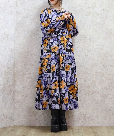 花柄ティアードワンピース