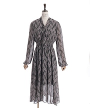 ボウタイデザイン総柄ＯＰ