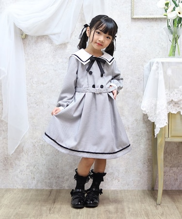 襟付きＷボタンワンピース