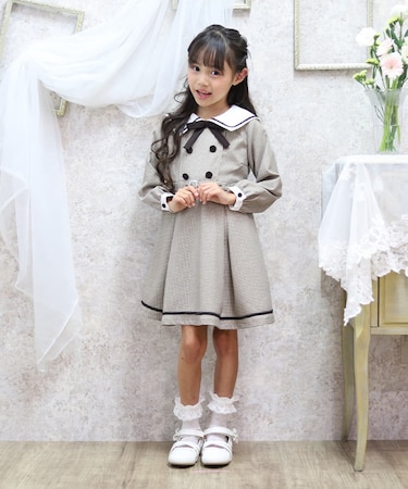 襟付きＷボタンワンピース