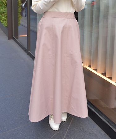 合皮素材フレアスカート