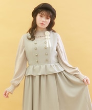 ブローチ付透かしフリルニット