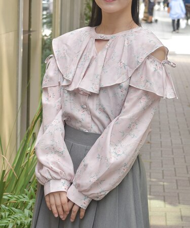 肩開きチョーカー風フリルＢＬ