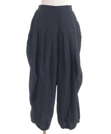 タック変形ビッグパンツ