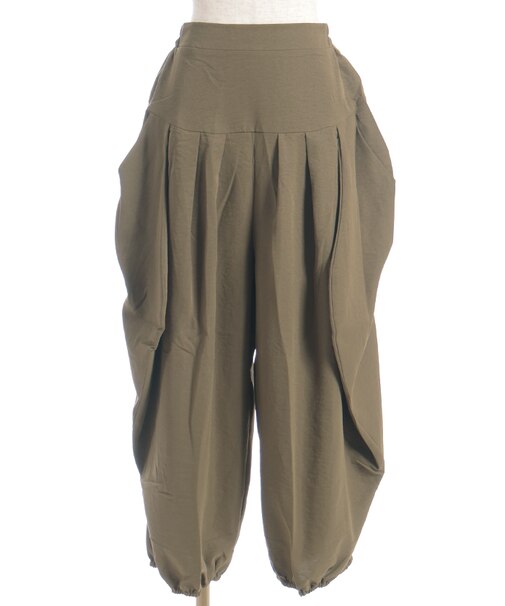 タック変形ビッグパンツ