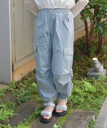カーゴパンツ