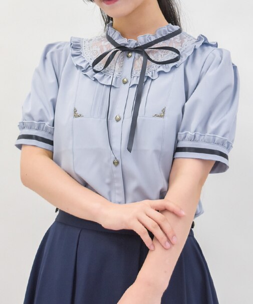 クラシカル　ブラウス