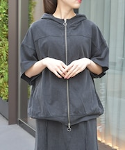 スエットフーディー