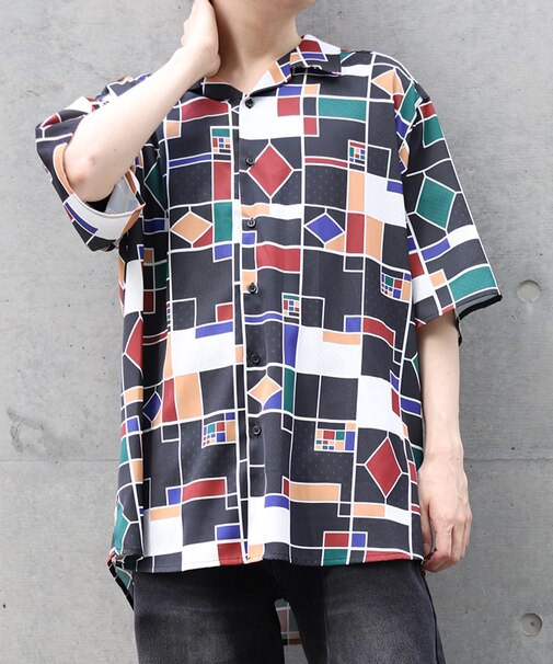 レトロステンドグラス柄シャツ
