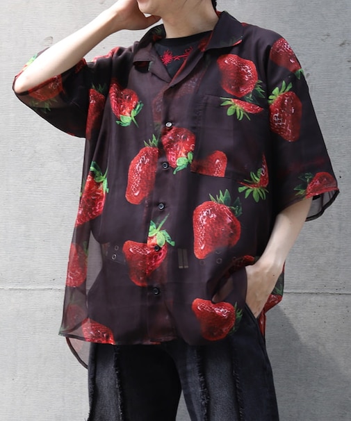 イチゴプリントシアーシャツ