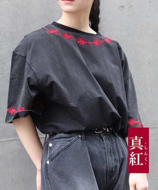 彼岸花刺繍半袖Tシャツ