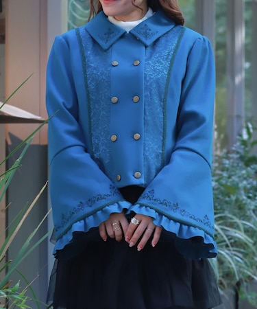 刺繍入ジャカード切替コート