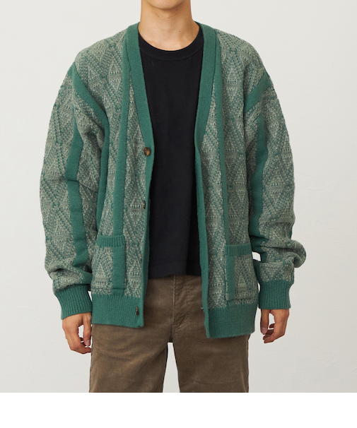 ニットカーディガン