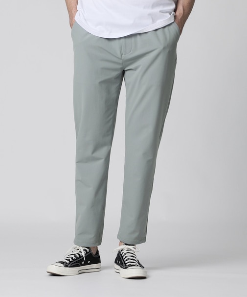 Think Fit ストレッチ 　テーパードパンツ