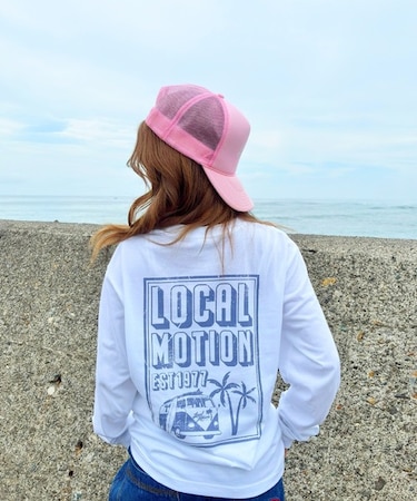 オブロングサーフバス長袖Tシャツ