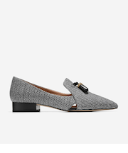 バーニャ タッセル フラット