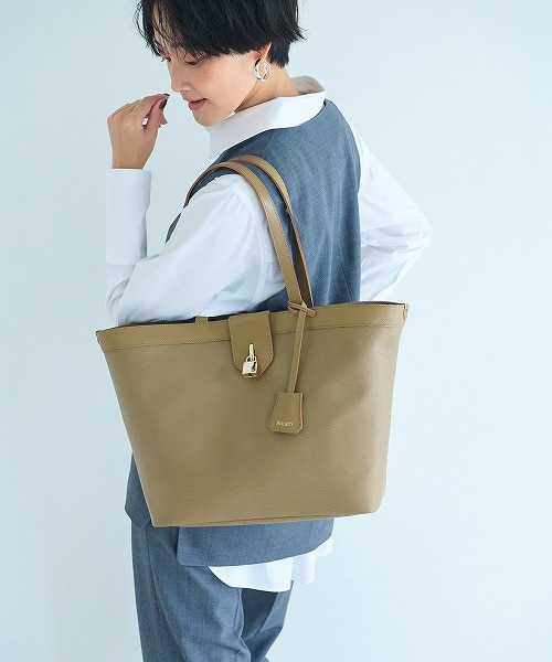 公式】ラージ スミス トート・シグネチャー キャンバス｜コーチ