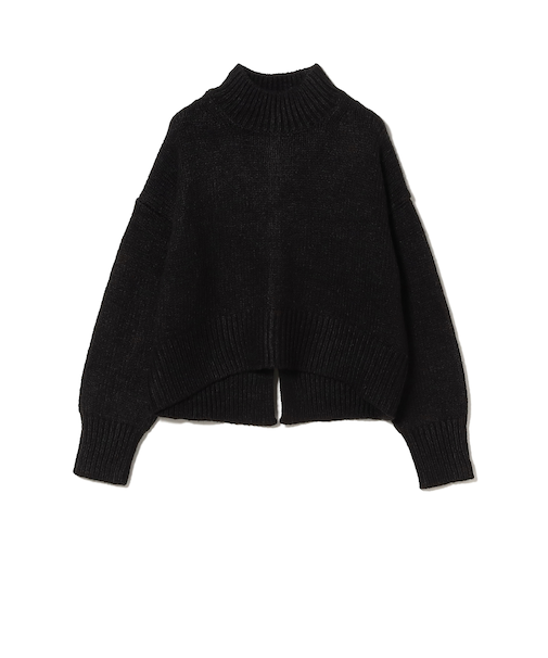 バック スリット ハイネック