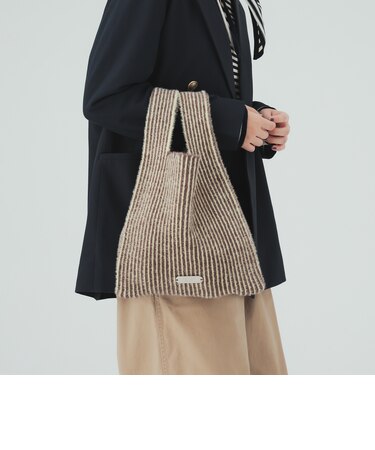 プレート付き ニット バッグ