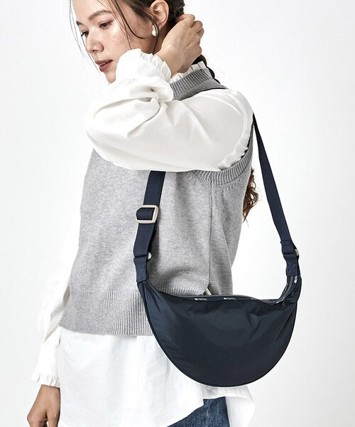 【新品未使用】LeSportsacエッセンシャルスリング　ダークブルー ESSENTIAL SLING ダークブルーC｜レスポートサックの