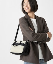 PUFFY MINI DUFFEL クリームビーガンシェルパ