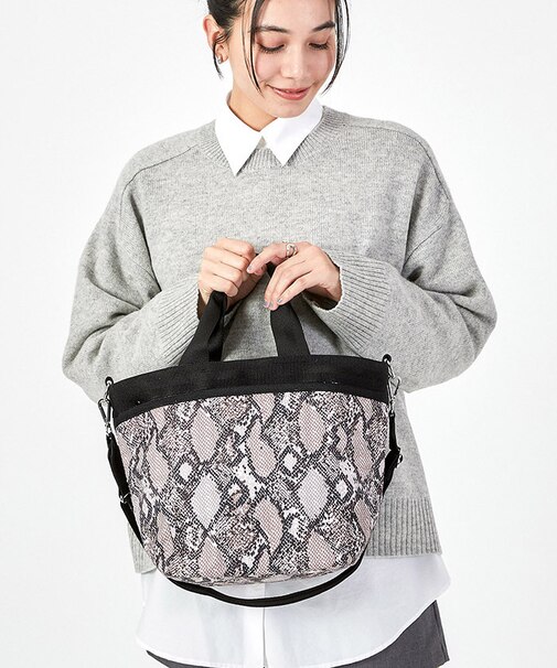 BUCKET TOTE ミスティックオフィディアン