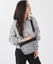 SMALL BUCKET BAG ニュートラルレオパード