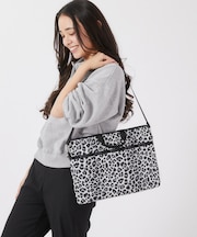 TH LAPTOP CASE 15 ニュートラルレオパード