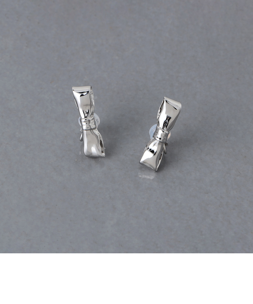 リボンモチーフ イヤリング