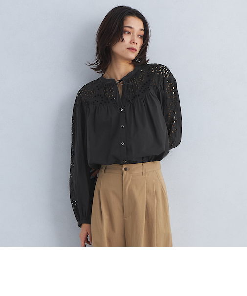 カットワーク ギャザー ブラウス